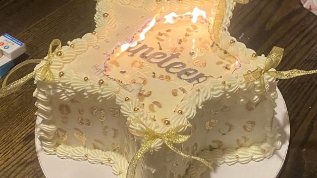 blkbayou-kayskatering-starcake