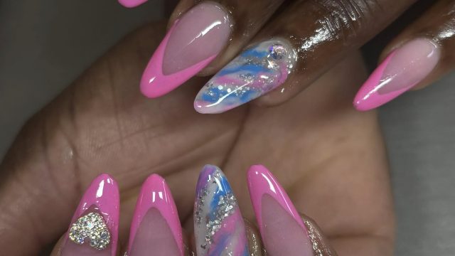 blkbayou+thebeehivenails+nailart4